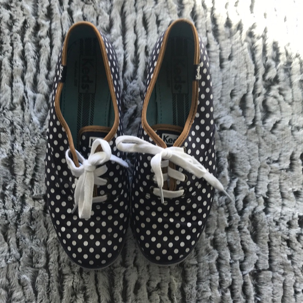 Keds size 7 women’s loafers/tennis shoes/sneakers